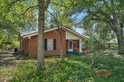 610 Mogonye Ln — photo 2