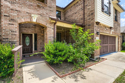 2310 McKendrick Dr — photo 2