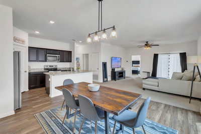 13505 Arthur Vandenburg Way — photo 5