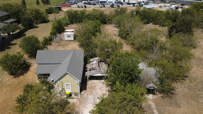 701 N Bastrop St — photo 4