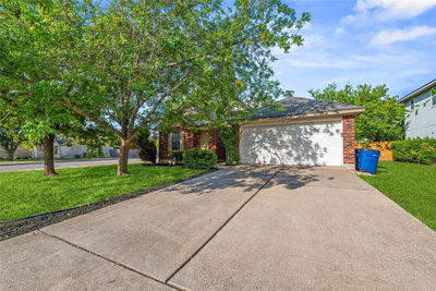 701 Sparkling Brook Ln — photo 3