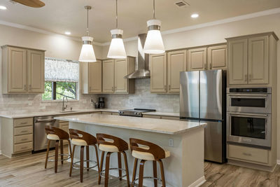 125 Crystal Springs Dr — photo 2