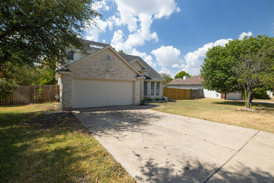 18 Azalea Dr — photo 2