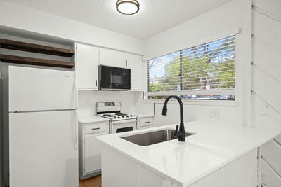 4205 Speedway Ave #112 — photo 2
