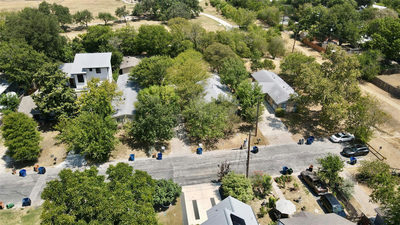 400 Swanee Dr — photo 3