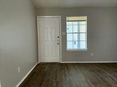 610/608 Greenlawn Blvd — photo 2