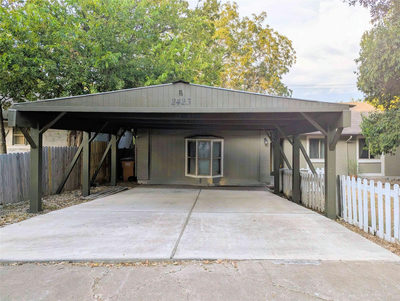 2423 Village Walk — photo 3