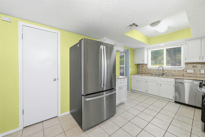 8308 Hanbridge Ln — photo 4