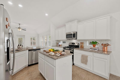 12202 Chalco St — photo 5