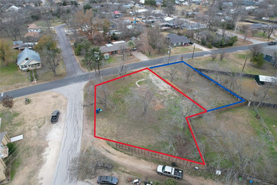 305 Lexington Rd — photo 4