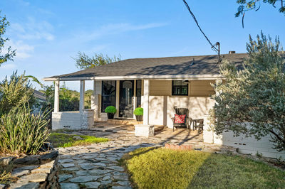 1201 Lake Shore Dr — photo 4