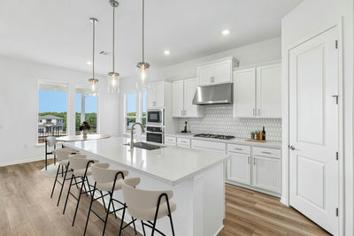 205 Las Posas Dr — photo 2