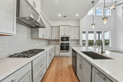 108 Las Posas Dr — photo 2