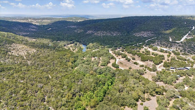 1920 The Low Rd — photo 2