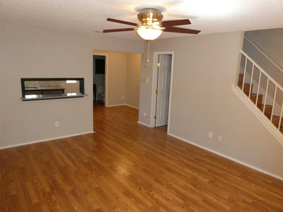 8400 JAMESTOWN Dr #204 — photo 3