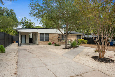 1418 Larkwood Dr — photo 4