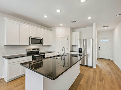 280 Red Tail Hawk Ln — photo 5