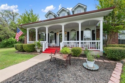 391 Liberty Dr — photo 3