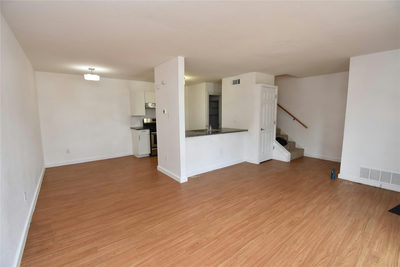 300 E Croslin St #114 — photo 3