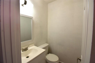 300 E Croslin St #114 — photo 5