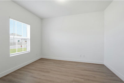 301 Gene Ray Ave — photo 3