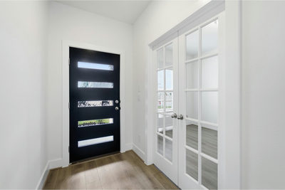 301 Gene Ray Ave — photo 2