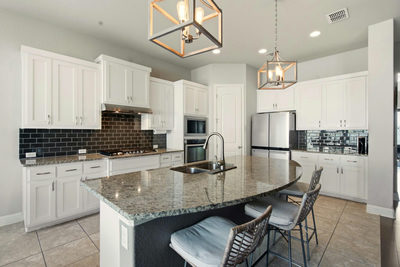 324 Stoney Point Rd — photo 2