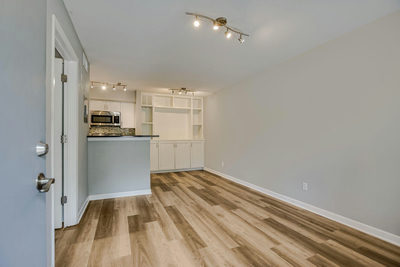 3204 Menchaca Rd #313 — photo 2