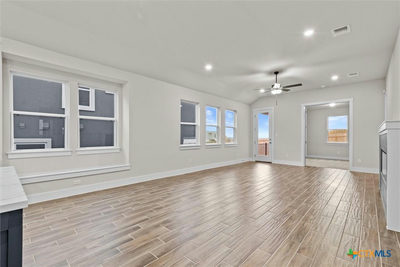401 Stellar Wind Dr — photo 4
