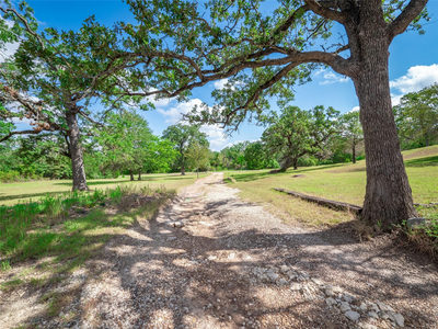 499 Hidden Oaks Dr — photo 2