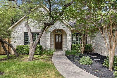 206 Phlox Dr — photo 3
