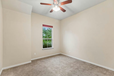 240 Frio Ln — photo 5