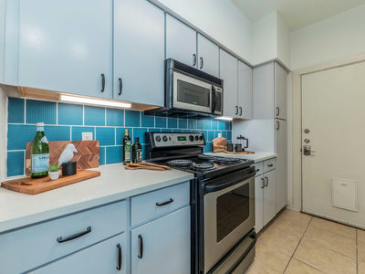 1201 Grove Blvd #702 — photo 3