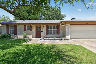 8602 Colonial Dr — photo 2