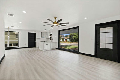 606 Barbara Dr — photo 3