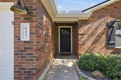 613 Glen Valley Ln — photo 2