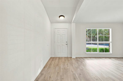 2517 Vernell Way — photo 4