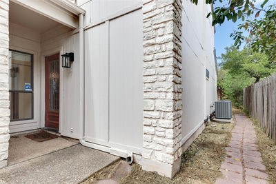 8120 Meandering Way — photo 3