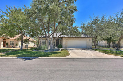 600 Caprock Canyon Trl — photo 2