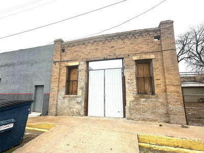 110 W 1st St — photo 3
