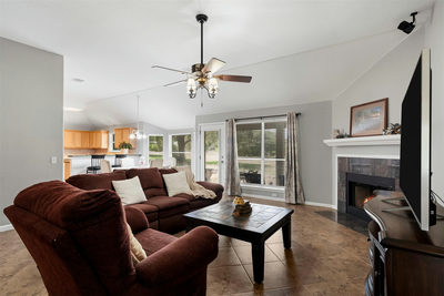 284 Honeycomb Cir — photo 3