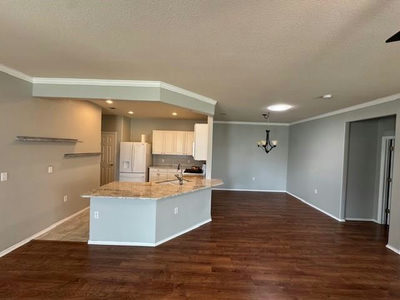 275 Bonham Loop — photo 4