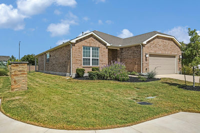 201 Hanging Star Ln — photo 2