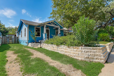 609 W Elizabeth St — photo 2