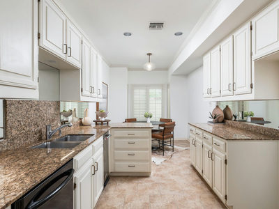 3111 Windsor Rd #E — photo 4