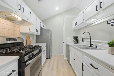 508/510 Greenlawn Blvd — photo 3