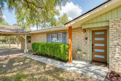 402 Suttles Ave — photo 3