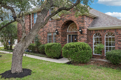 3915 Idalia Dr — photo 3