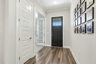 305 Iron Rail Ln — photo 3