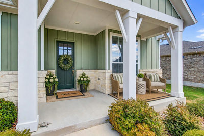 305 Iron Rail Ln — photo 2